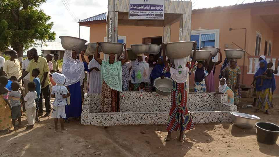 صورة توثيقية لمشروع بئر أفريقيا (04) — الصورة الأولى